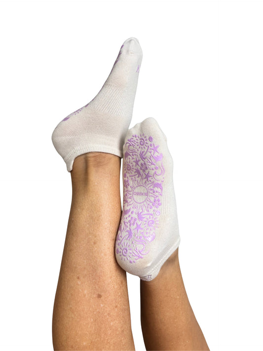 Hot Mess Low Rise Grip Socks